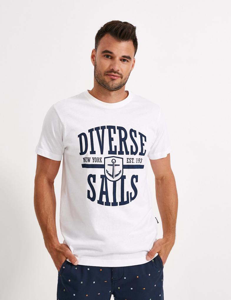 Чоловіча футболка стандартна з написом Diverse Sails біла