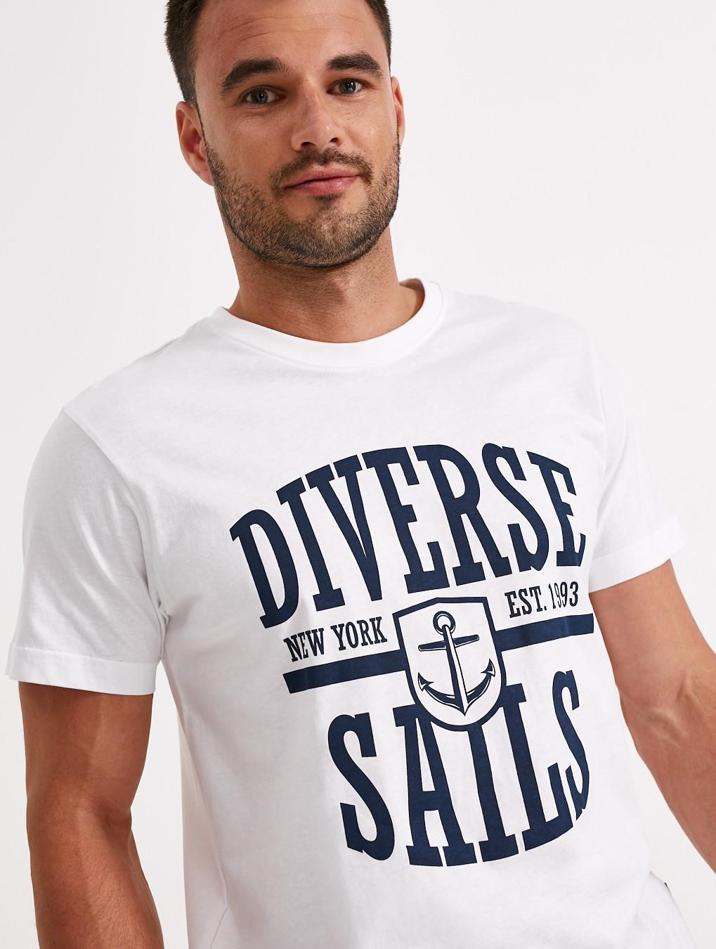 Чоловіча футболка стандартна з написом Diverse Sails біла - Зображення 4