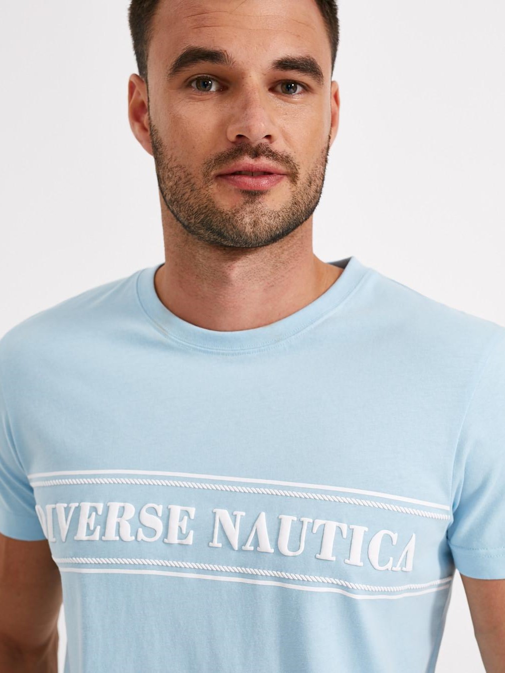 Мужская футболка с объемной надписью Diverse Nautica светло-голубая — изображение 4