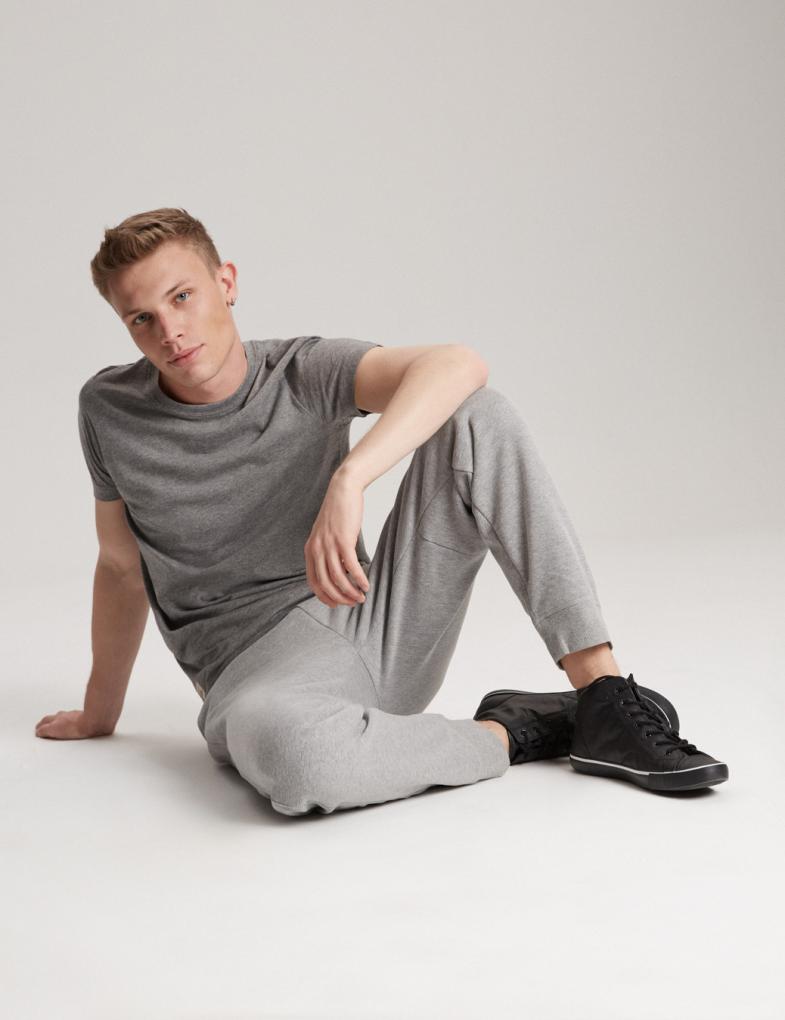 Мужская футболка slim fit коллекции Everbase серая меланжевая — изображение 4