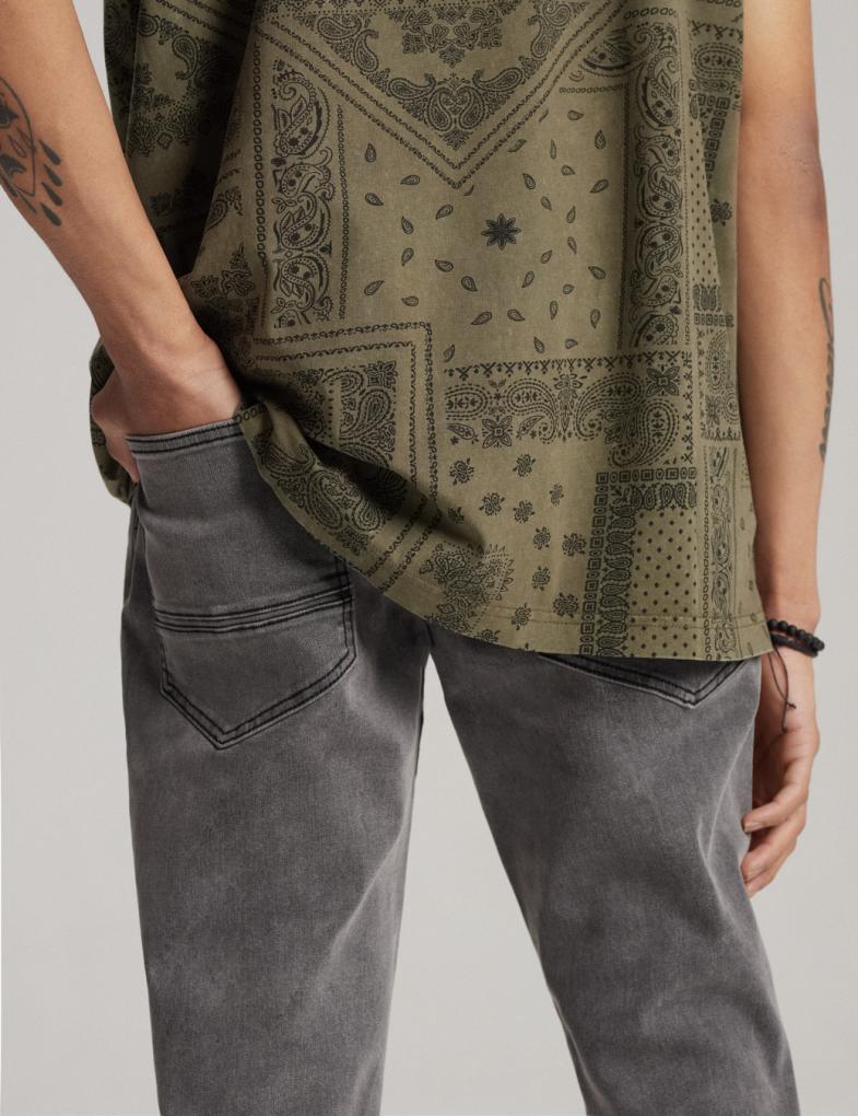 Мужские джинсы skinny fit коллекции CALI светло-серые — изображение 8