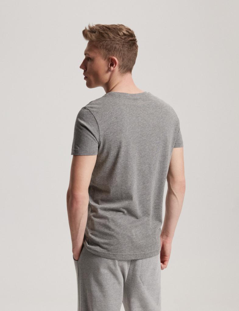 Мужская футболка slim fit коллекции Everbase серая меланжевая — изображение 3