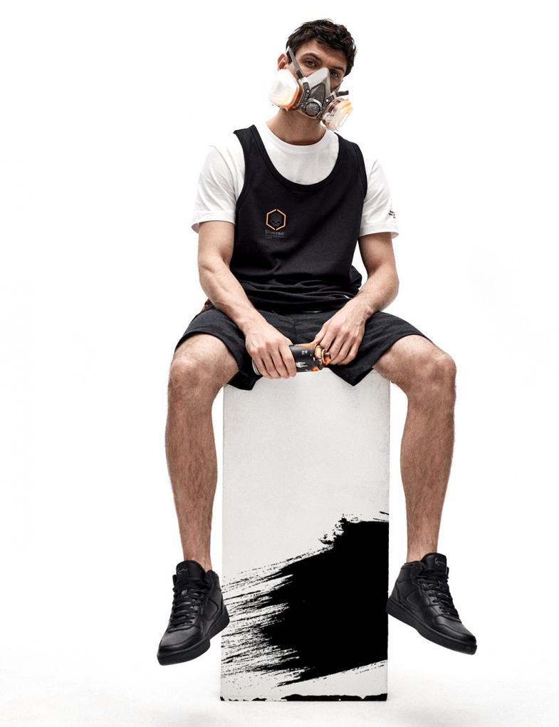 Мужская майка с большим принтом DEXT на спине в стиле spray paint черная — изображение 3