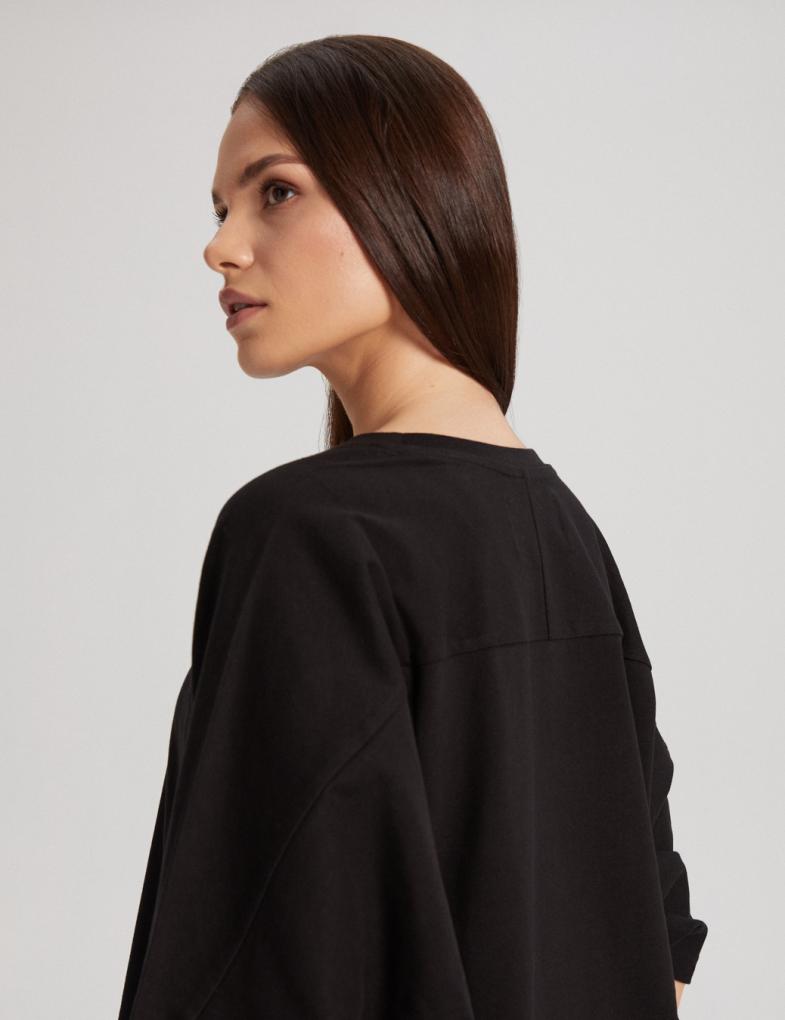 Жіноча футболка oversize з декоративною строчкою чорна - Зображення 5