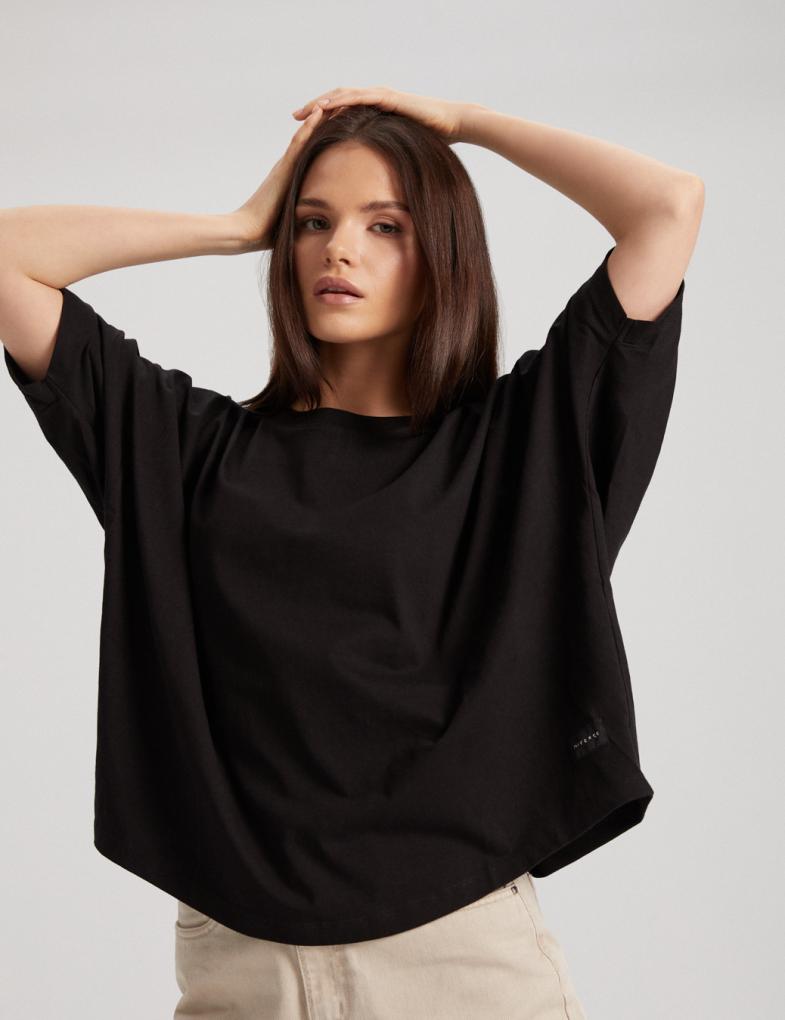 Жіноча футболка oversize з декоративною строчкою чорна - Зображення 3