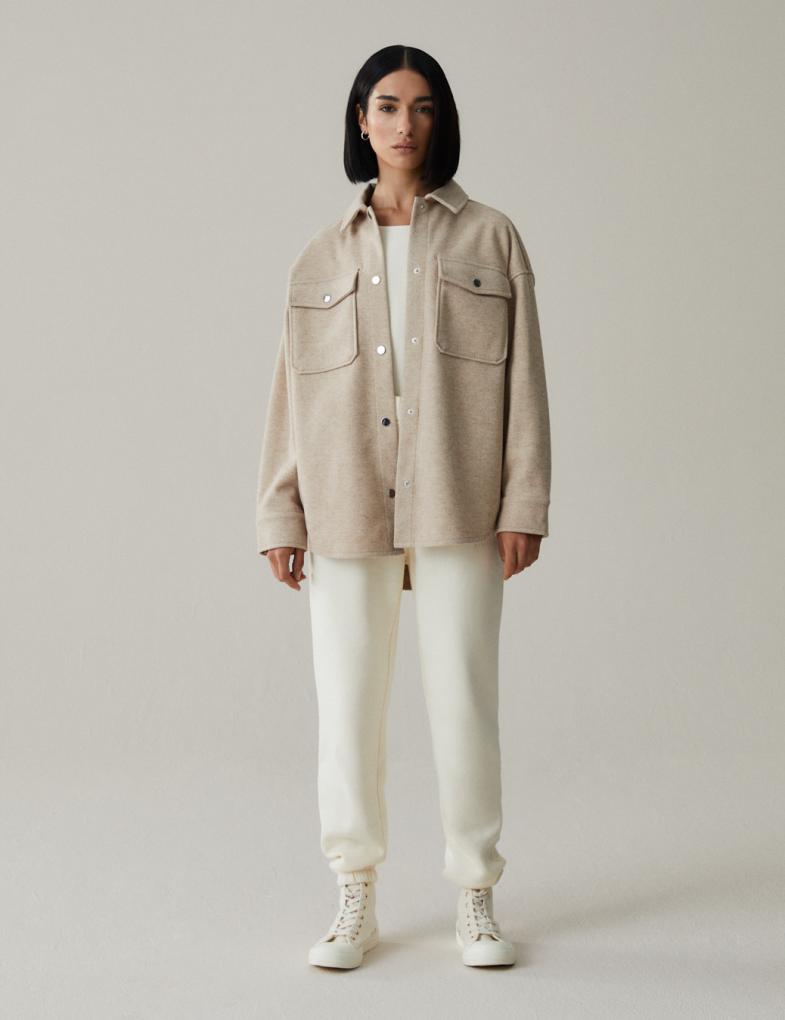 Женские спортивные штаны классические молочные — изображение 5