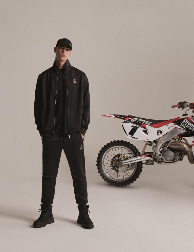 Мужские спортивные штаны с золотыми принтами VIP Dakar DEXT черные