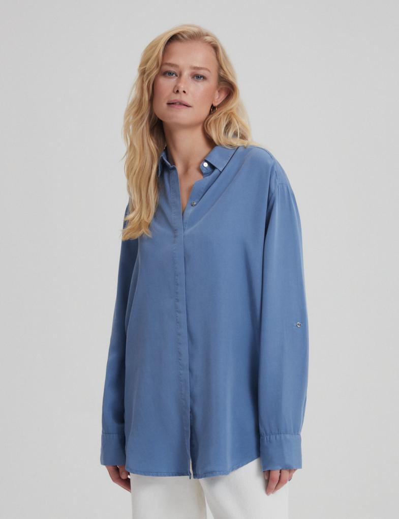 Женская рубашка oversize с лиоцелля длинный рукав голубая
