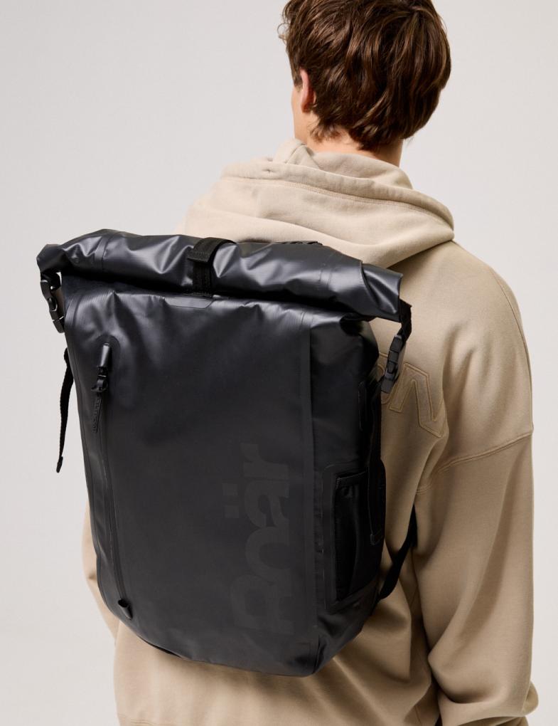 Мужской рюкзак вместительный rolltop черный