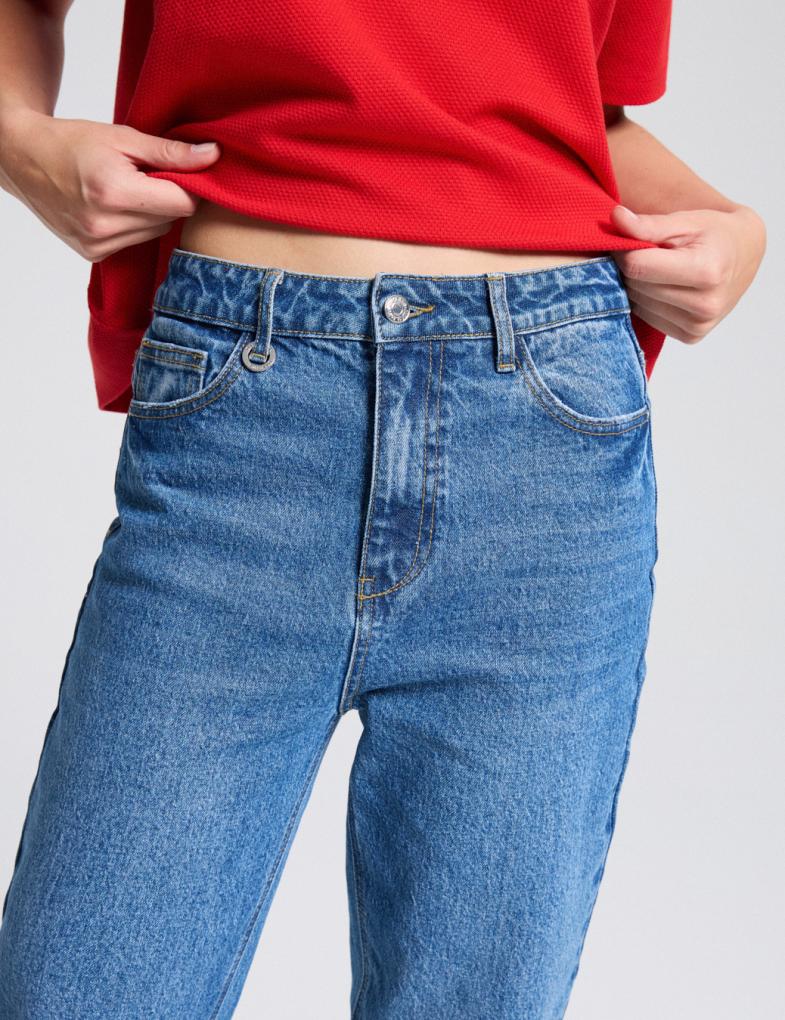 Жіночі джинси mom fit з високою талією блакитні - Зображення 3