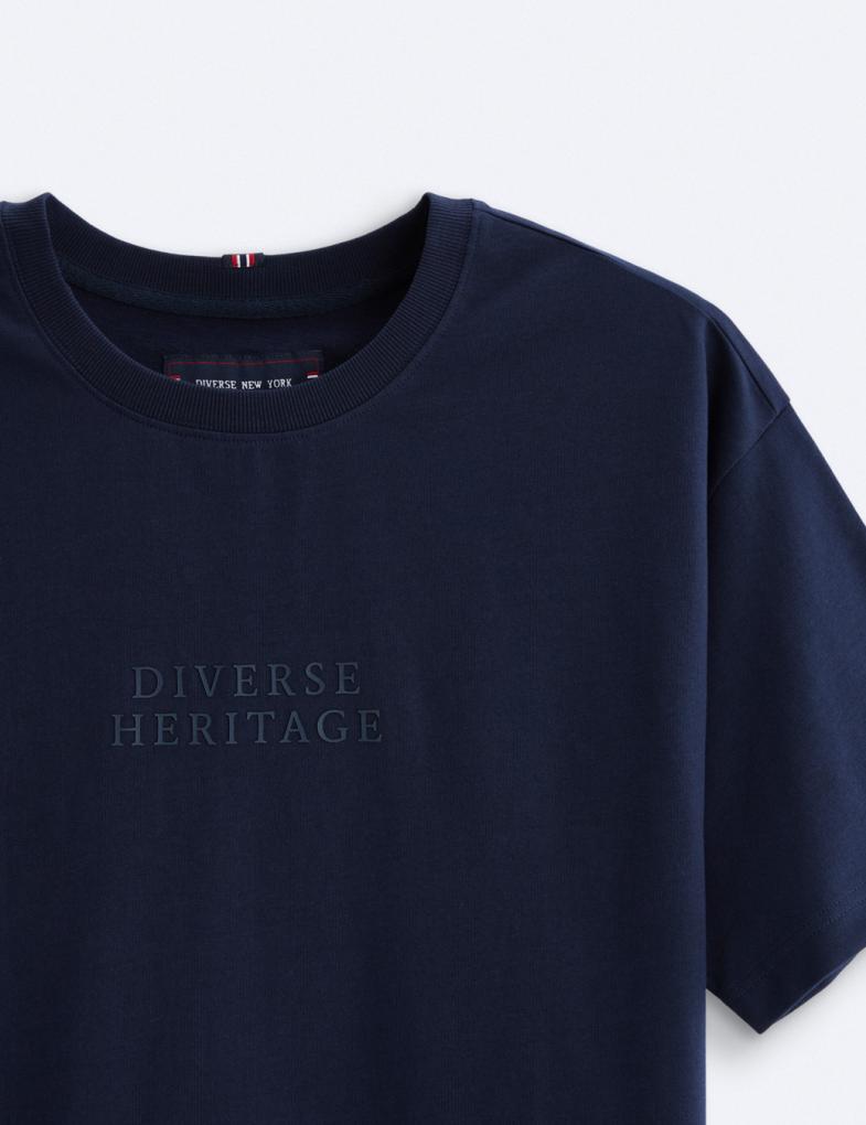 Мужская футболка с надписью Diverse Heritage свободного кроя темно-синяя — изображение 6