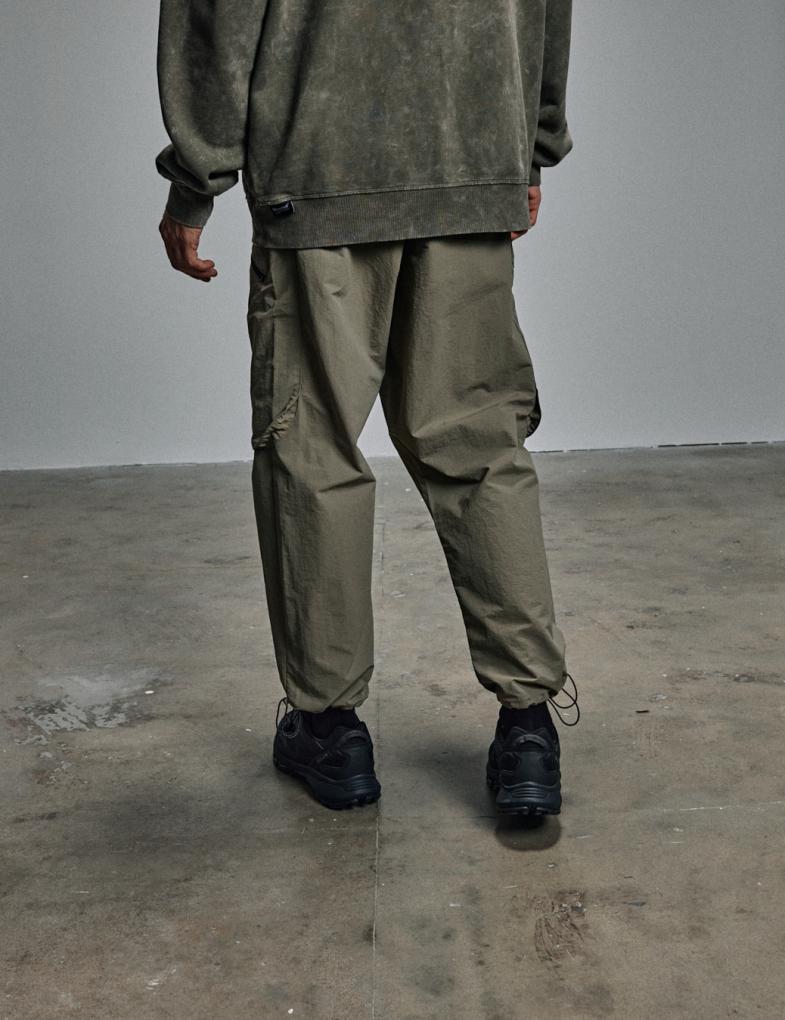 Чоловічі нейлонові штани DEXT EGEN jogger fit бежеві - Зображення 5
