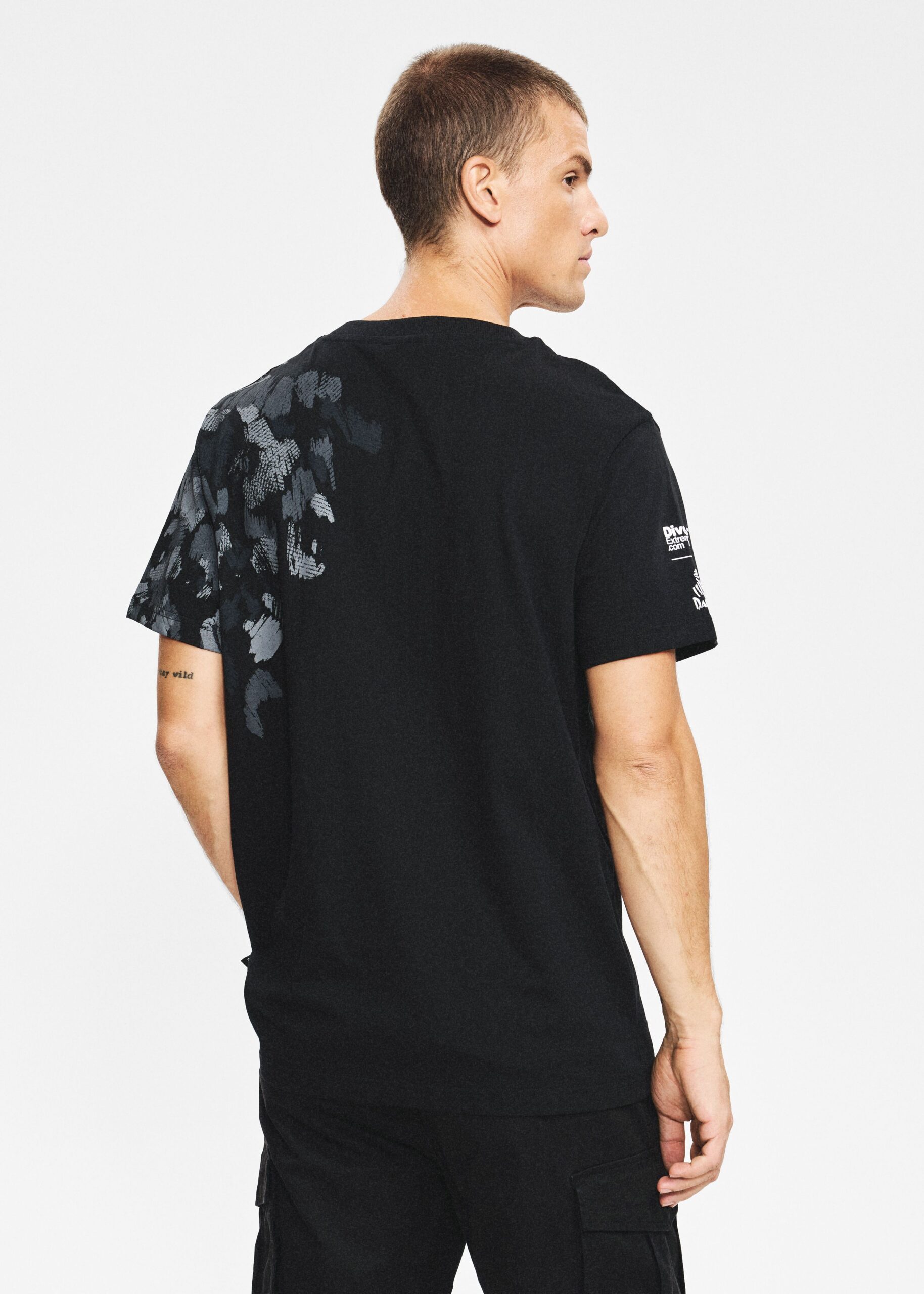 Футболка мужская DKR CAMO 256 с принтом черная — изображение 4