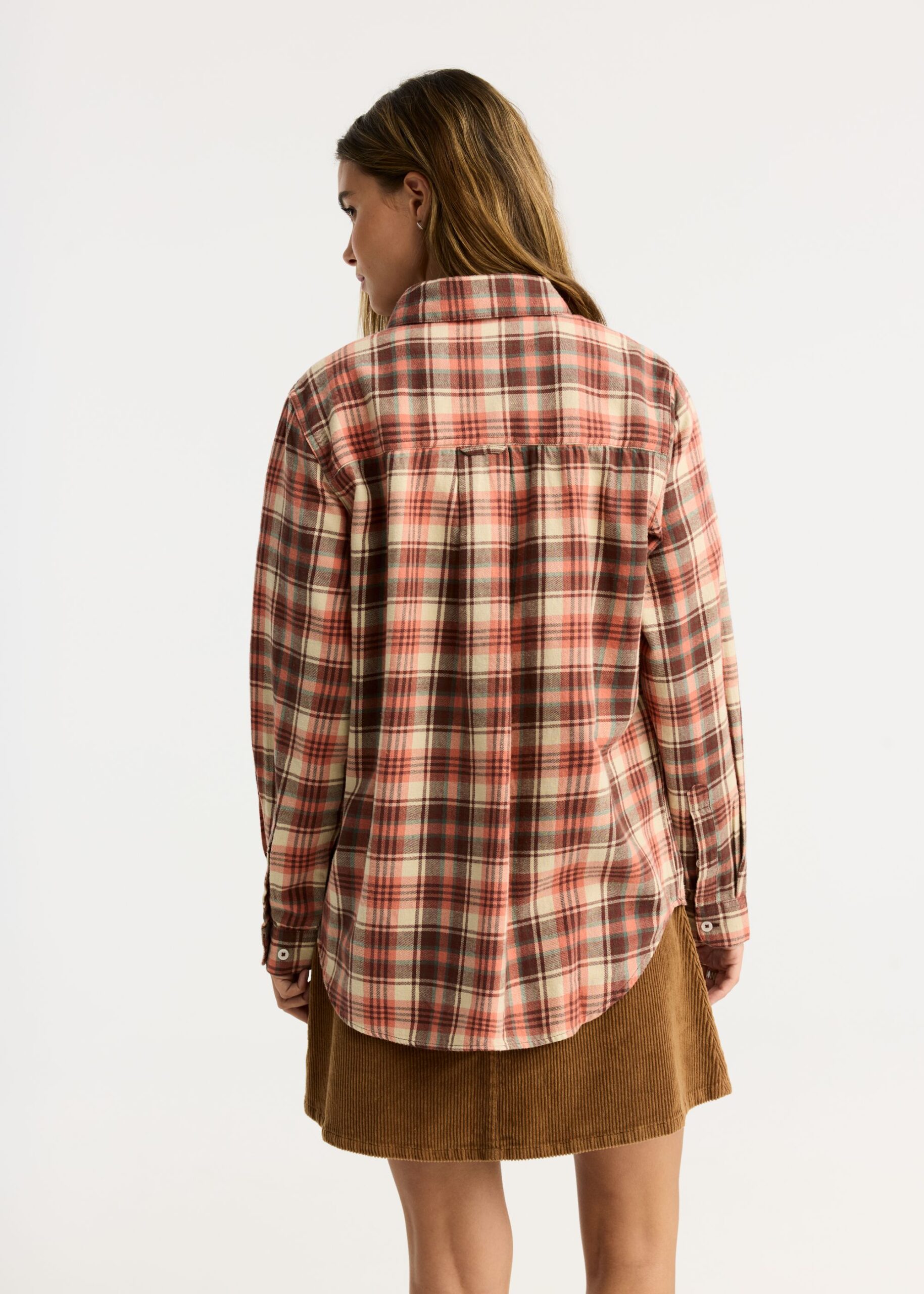 Мягкая клетчатая фланелевая рубашка женская FLANELKA бежево-бордовая — изображение 2